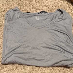 GAP Light Gray V-Neck long Sleeve Tee